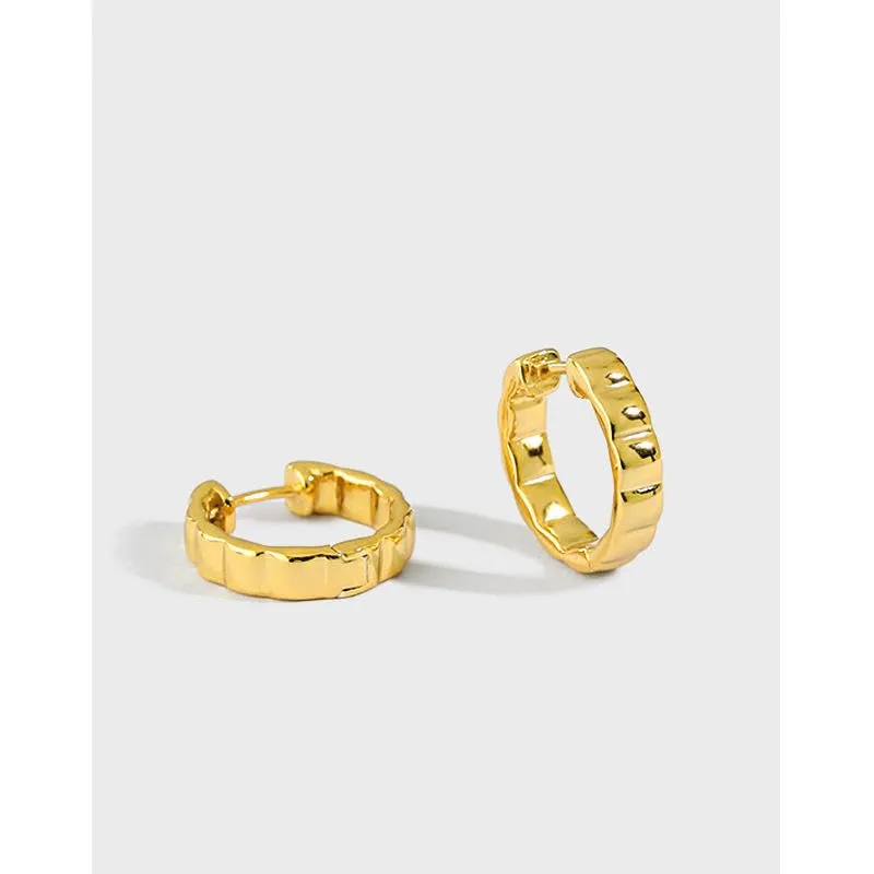 Fine jewelry Sterling Silver Textured Minimalist Hoop Earrings (silver)