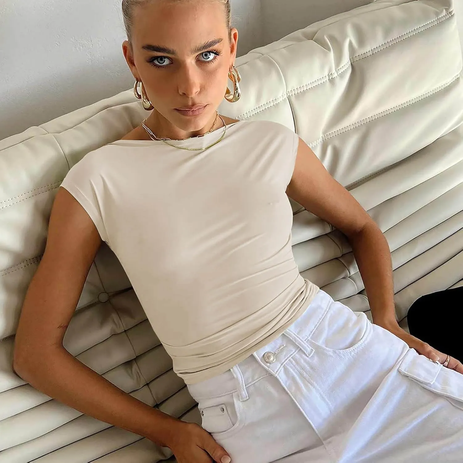 Women's Sexy Open Back Camisole 2025 Mock Neck Sleeveless Double Lined Tank Going Out Slim Fittedd Camisole Clothes