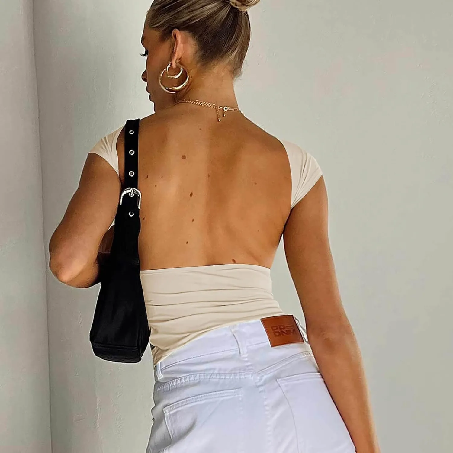 Women's Sexy Open Back Camisole 2025 Mock Neck Sleeveless Double Lined Tank Going Out Slim Fittedd Camisole Clothes